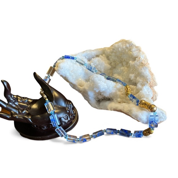 Vintage 70s Lucite Swirl and Gold Tone Filigree Beaded Necklace 18” - Picture 3 of 7